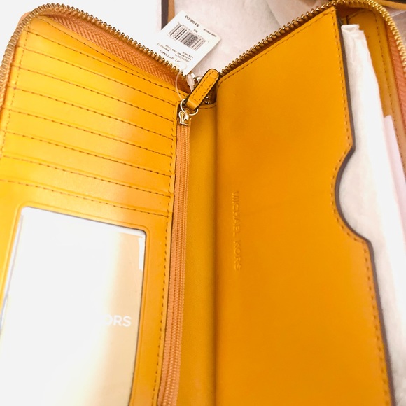 Michael Kors 2pak-BACKPACK /wallet - - Picture 12 of 16